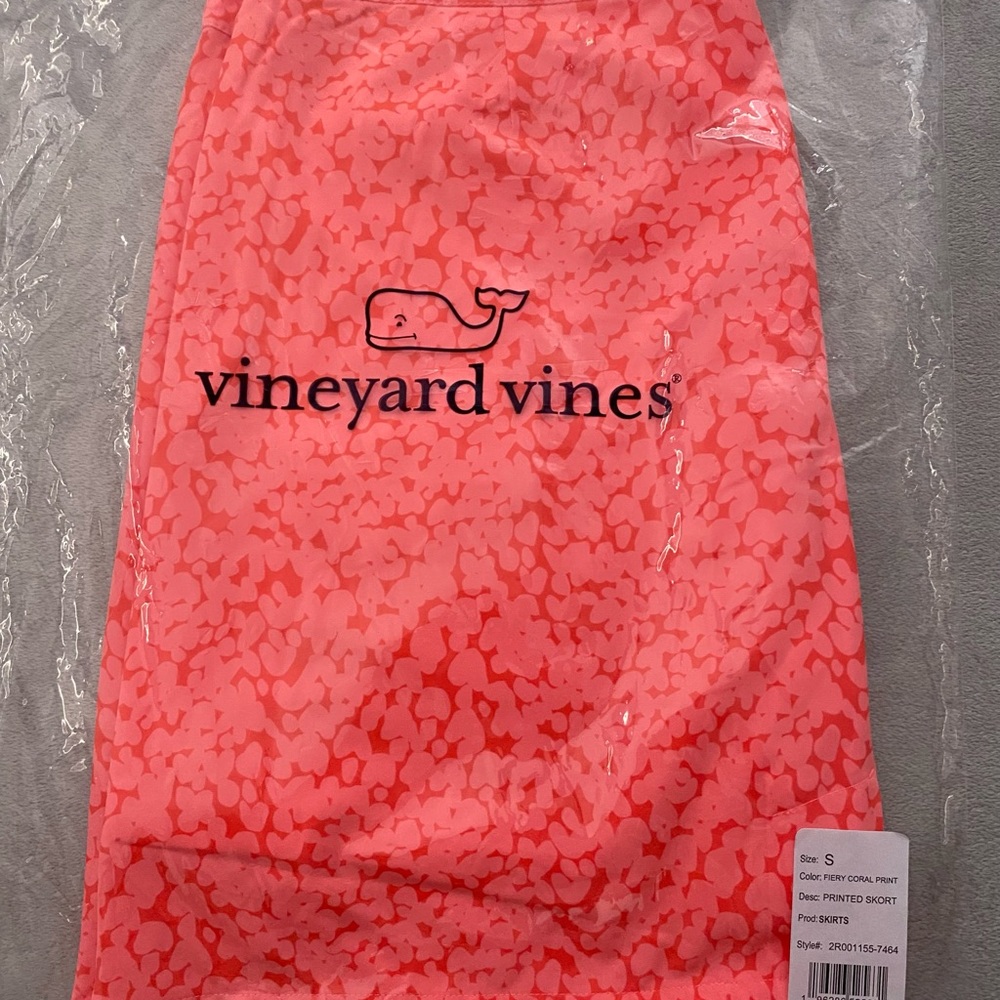 Vineyard Vines Women Skort Size S.